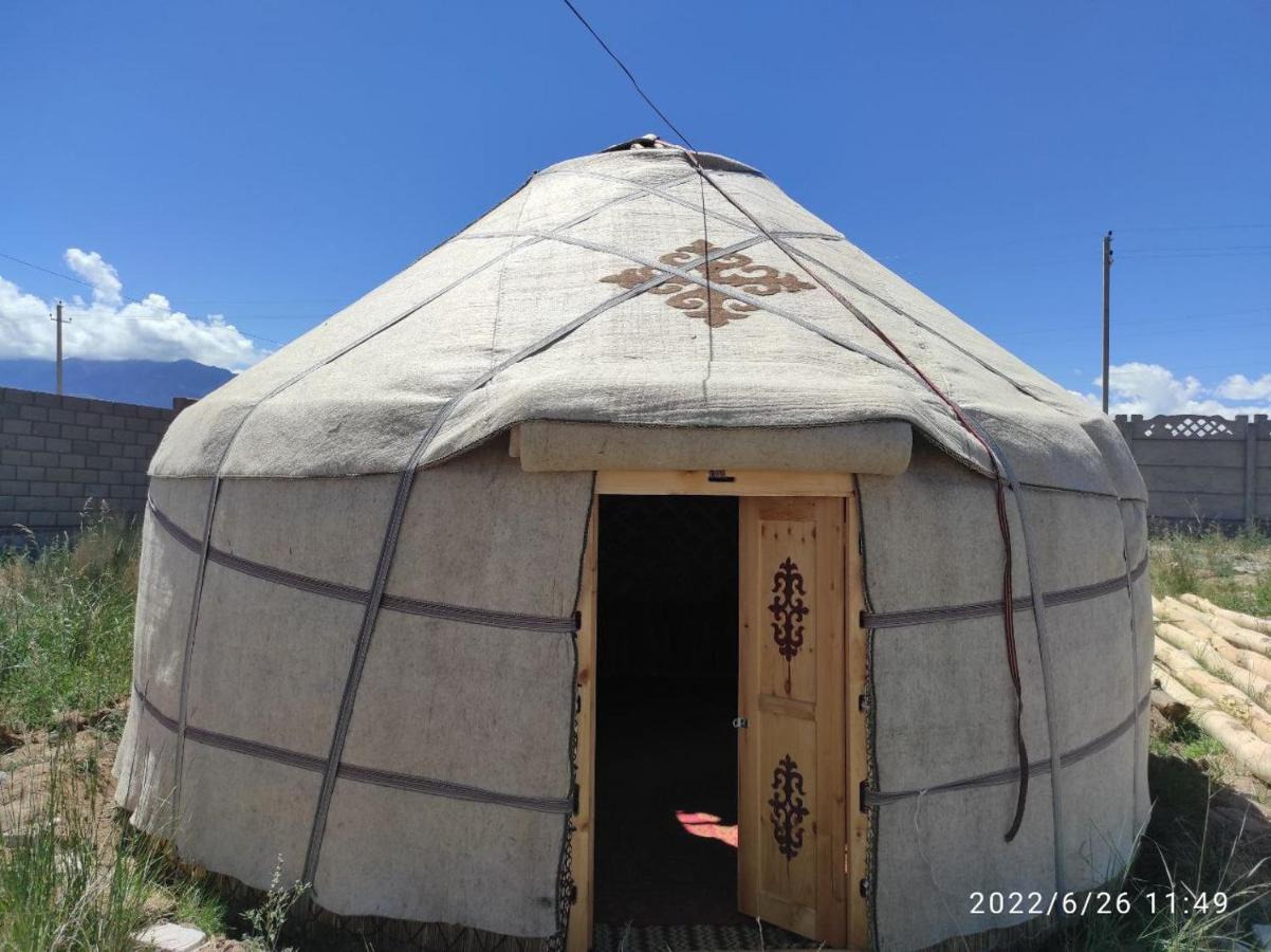 Guest House And Yurt Camp "Ailuu" Tong Exterior photo