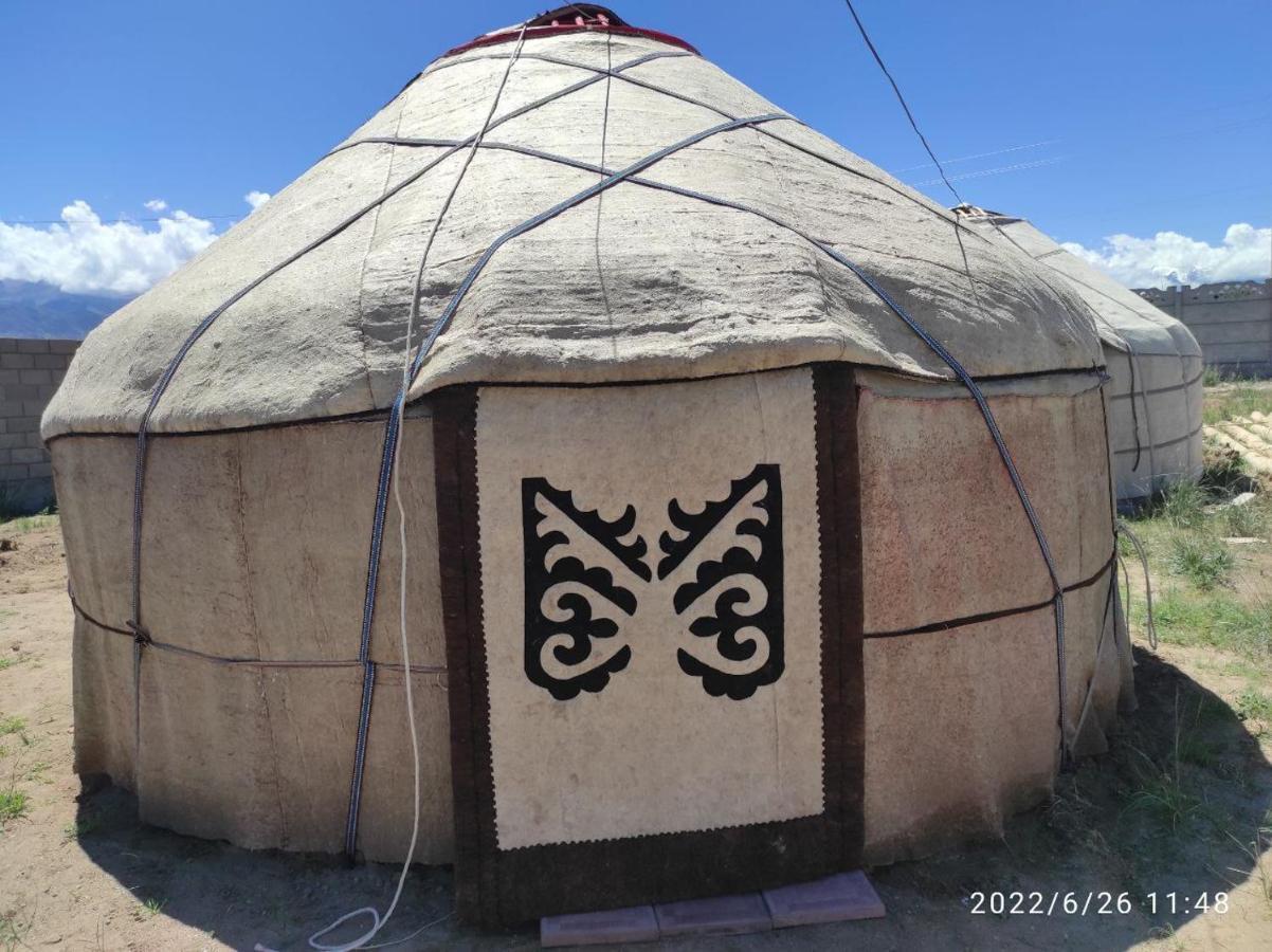 Guest House And Yurt Camp "Ailuu" Tong Exterior photo