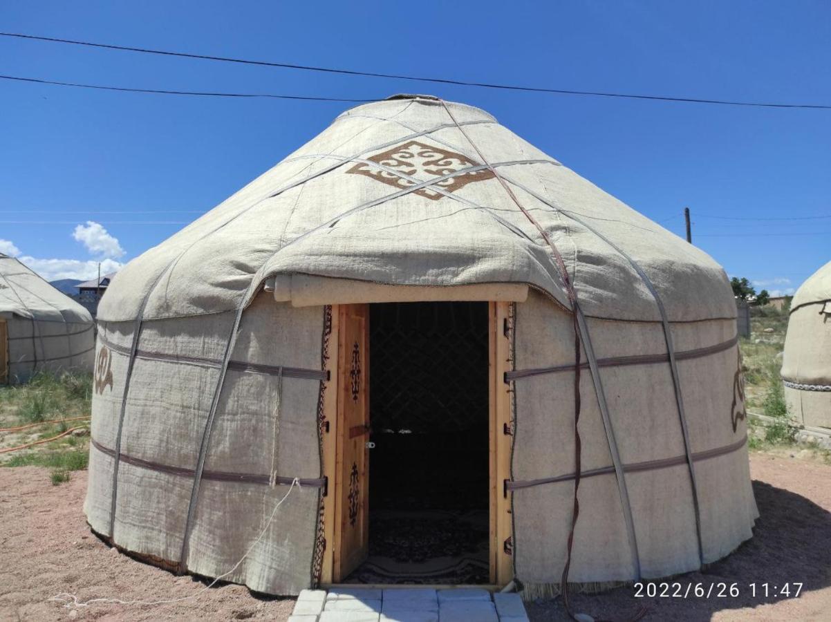 Guest House And Yurt Camp "Ailuu" Tong Exterior photo