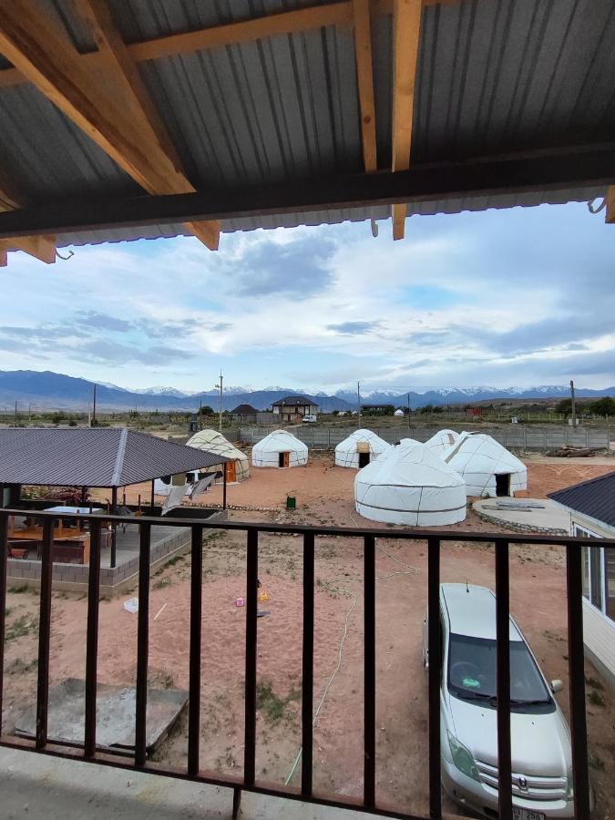 Guest House And Yurt Camp "Ailuu" Tong Exterior photo