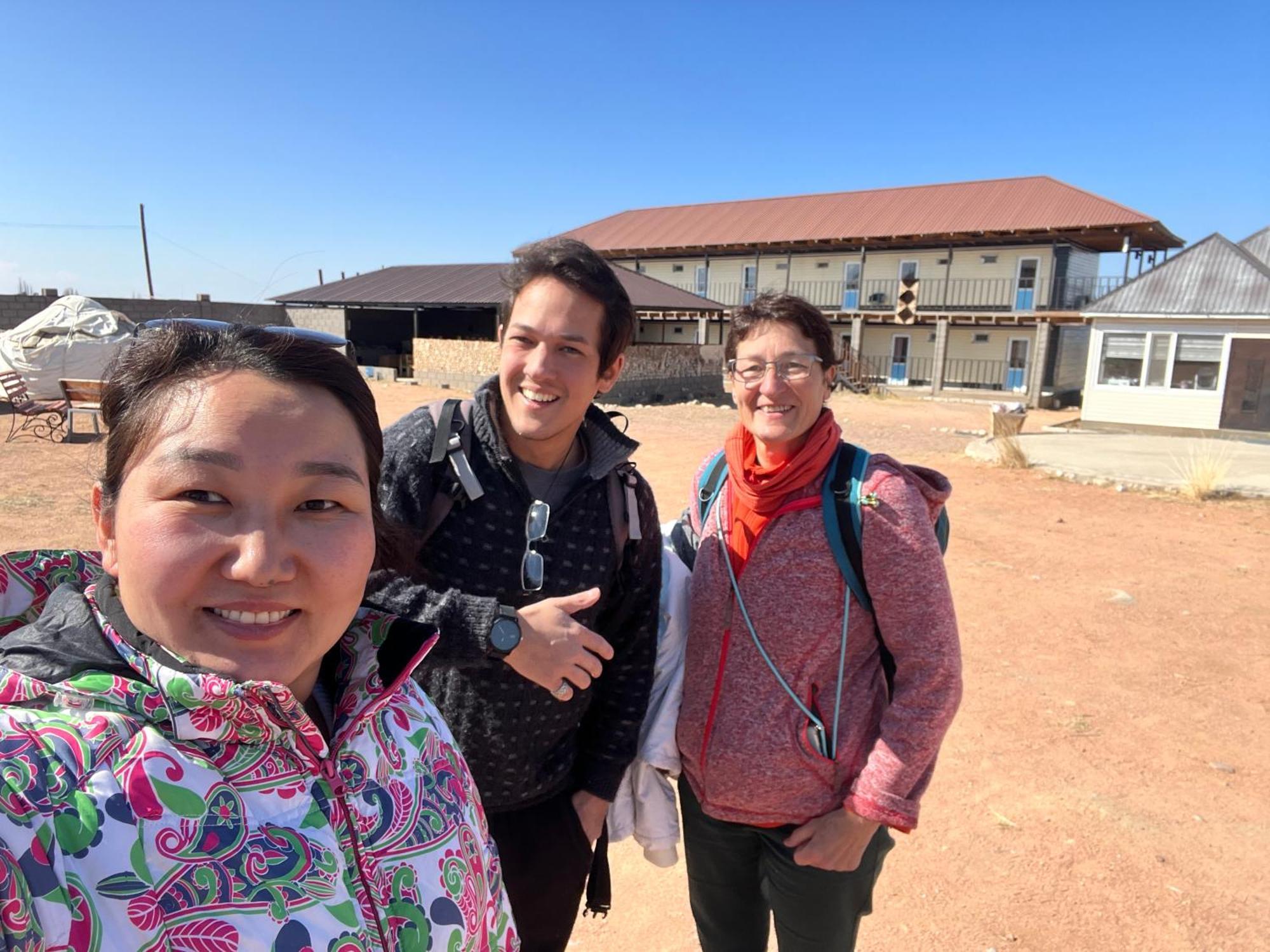 Guest House And Yurt Camp "Ailuu" Tong Exterior photo